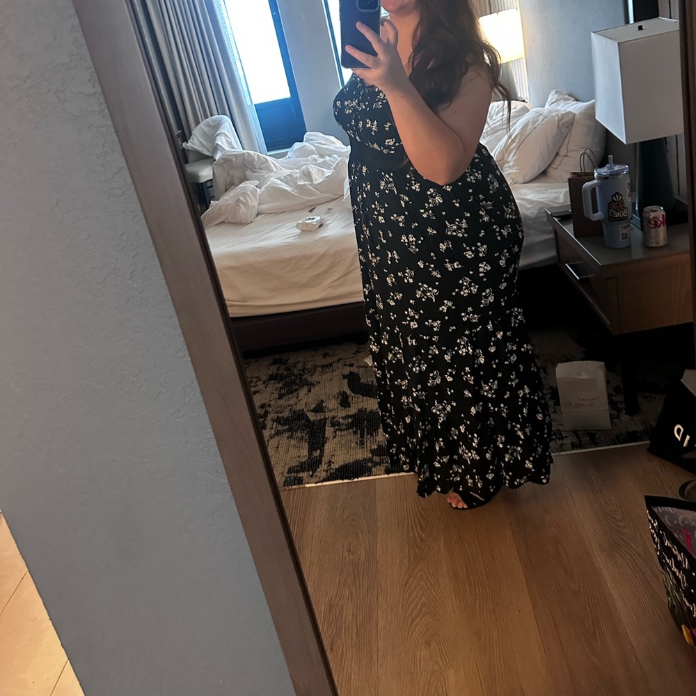 Torrid Maxi Lace-Up Dress - Picture 2 of 3